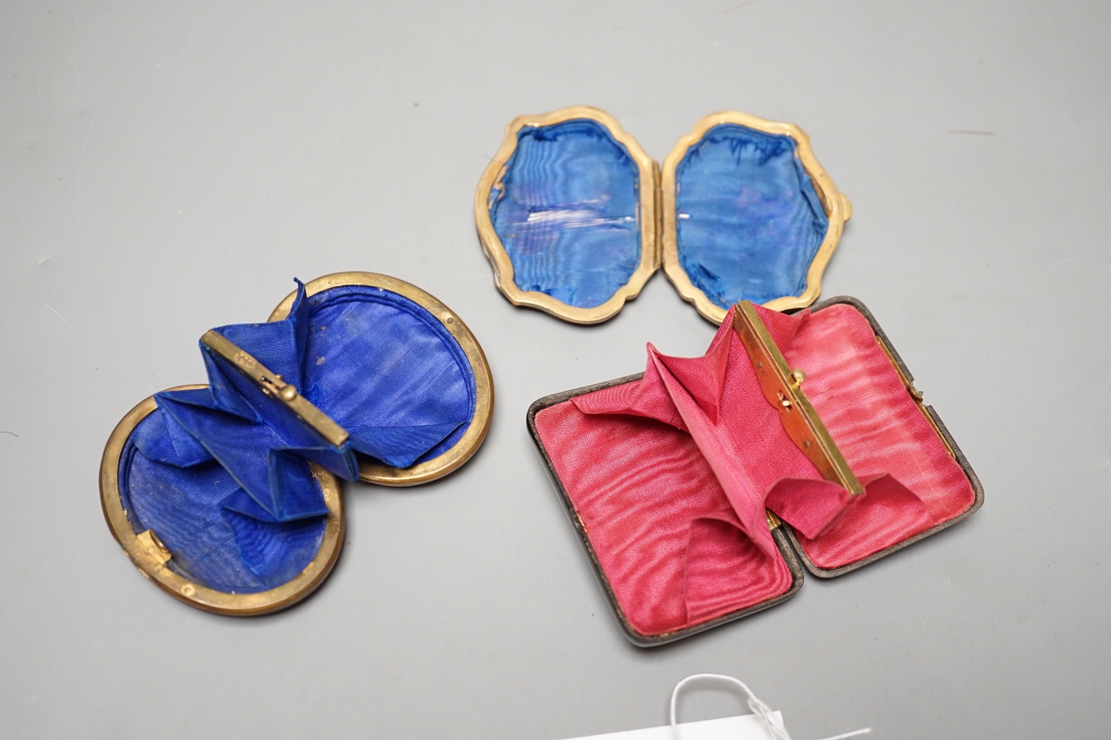Three 19th century tortoiseshell and gilt metal purses